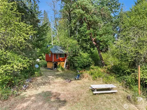 623 208th Ave NW, Lakebay, WA 98349