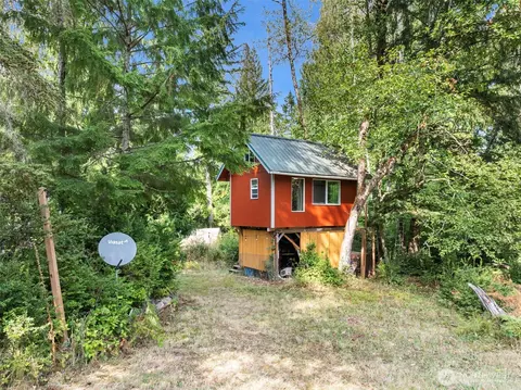623 208th Ave NW, Lakebay, WA 98349