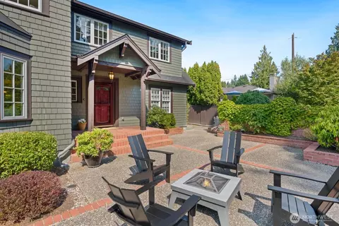 4508 W Ruffner St, Seattle, WA 98199