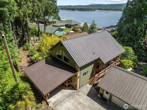 11 W Cape Horn Rd, Cathlamet, WA 98612