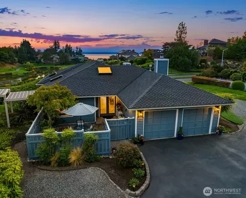 13813 65th Ave W #1, Edmonds, WA 98026