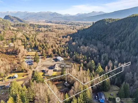 107 3 Frostyrose Ln, Glenoma, WA 98336