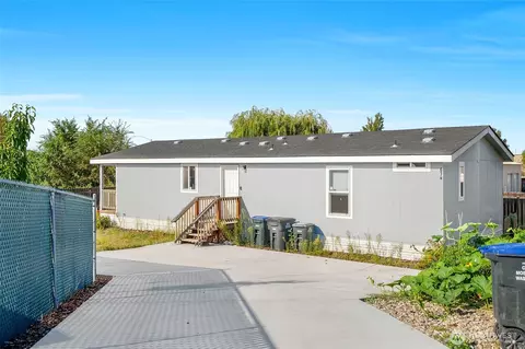 900 N Grape Dr #67-B, Moses Lake, WA 98837