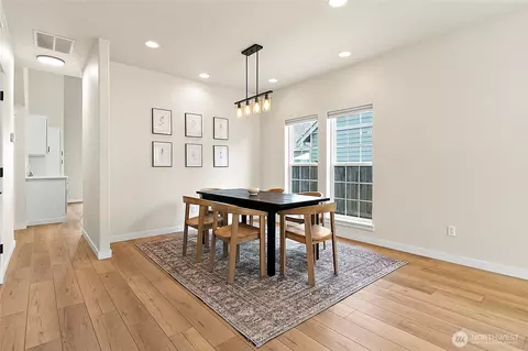 Dining - 221 Riggs Dr E, Enumclaw, WA 98022 photo 3 of 3