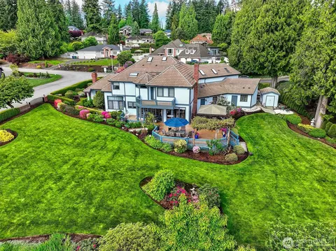 Exterior - 21031 49th Ave SE, Bothell, WA 98021 photo 7 of 10