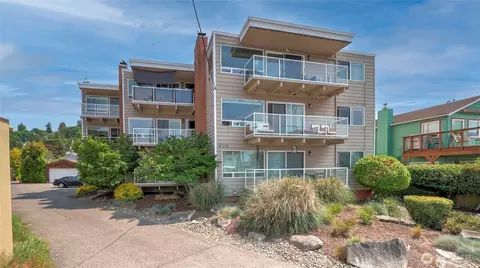 2514 57th Ave SW #102, Seattle, WA 98116