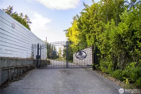 2620 S 133rd St, Seatac, WA 98168
