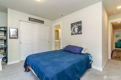 Bedroom - 19211 Patterson Rd E, Orting, WA 98360 photo 3 of 5