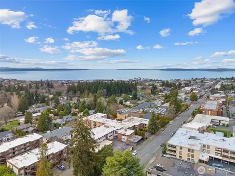 1110 5th Ave S #204, Edmonds, WA 98020