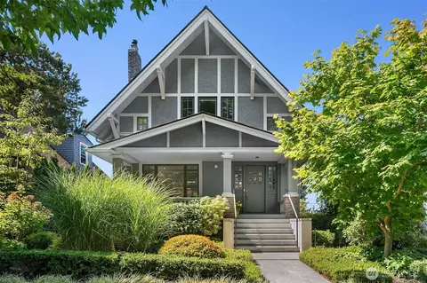 2561 10th Ave W, Seattle, WA 98119