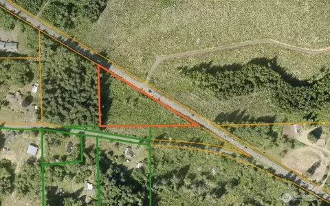 2 Ocean Beach Rd, Hoquiam, WA 98550