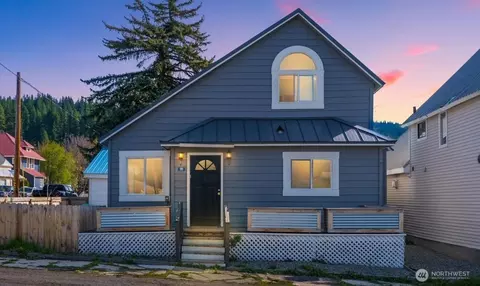 309 N 2nd St, Roslyn, WA 98941