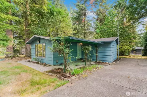 18629 SE 215th St, Renton, WA 98058