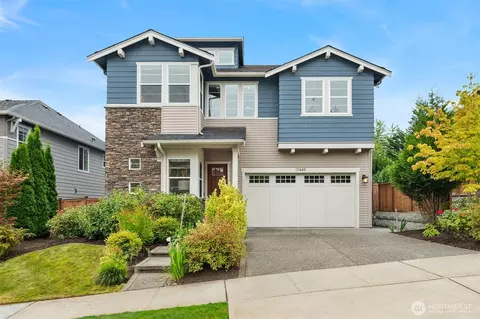 17449 NE 122nd St, Redmond, WA 98052