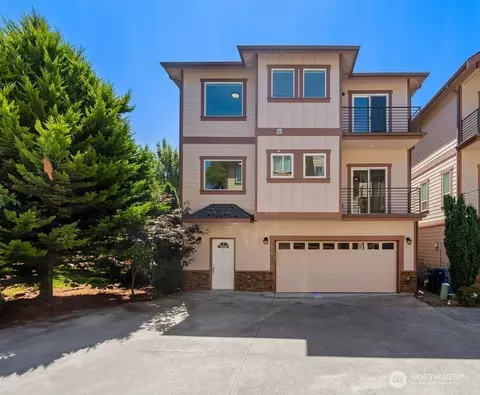 810 5th Ave NW, Issaquah, WA 98027