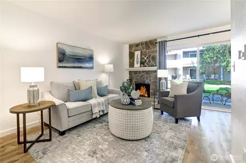12510 NE 130th Way #B103, Kirkland, WA 98034