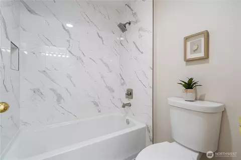 Bath - 15414 32nd Ave SE, Mill Creek, WA 98012 photo 6 of 6