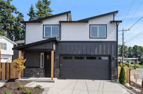 501 Legion Dr #B, Everett, WA 98201