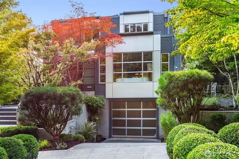 727 13th Ave E, Seattle, WA 98102