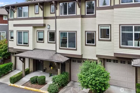2115 201st Pl SE #L2, Bothell, WA 98012