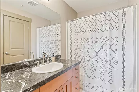 Bath - 2115 201st Pl SE #L2, Bothell, WA 98012 photo 4 of 4