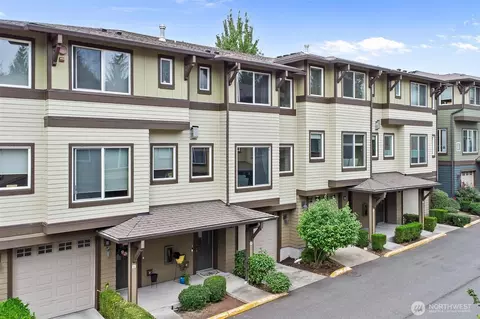 Exterior - 2115 201st Pl SE #L2, Bothell, WA 98012 photo 2 of 2