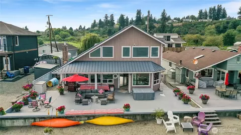 4019 Priest Point Dr NE, Marysville, WA 98271