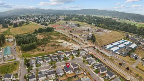 109 Weaver St NE, Orting, WA 98360 photo 30