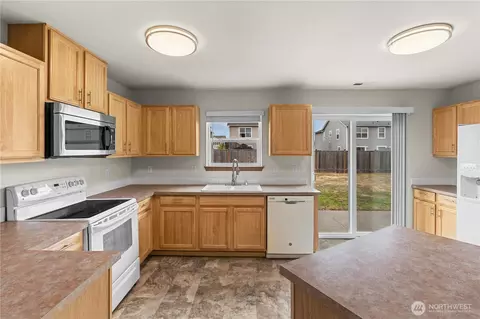 109 Weaver St NE, Orting, WA 98360 photo 11