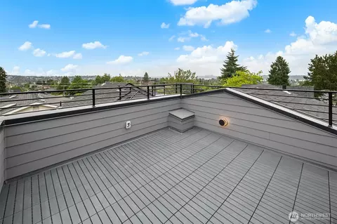 Exterior - 3424 20th Ave S, Seattle, WA 98144 photo 3 of 5