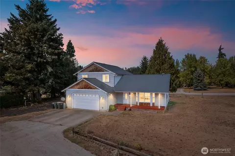 19725 Crosswinds Dr SE, Yelm, WA 98597
