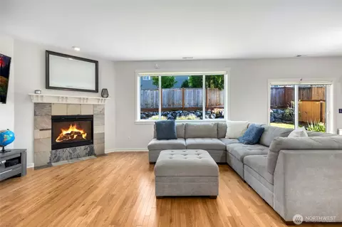 Living - 21903 41st Ave SE, Bothell, WA 98021 photo 1 of 2