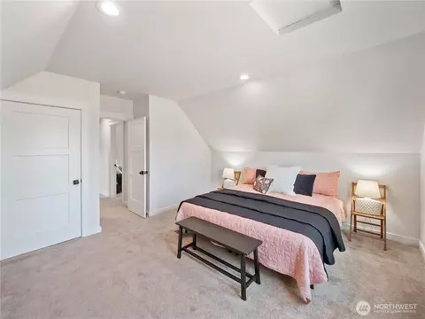 Bedroom - 1637 Marion St, Enumclaw, WA 98022 photo 4 of 8