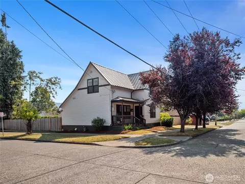 Exterior - 1637 Marion St, Enumclaw, WA 98022 photo 9 of 9