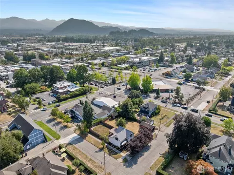 View/Area - 1637 Marion St, Enumclaw, WA 98022 photo 3 of 3
