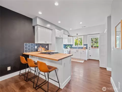 Kitchen - 1637 Marion St, Enumclaw, WA 98022 photo 1 of 3