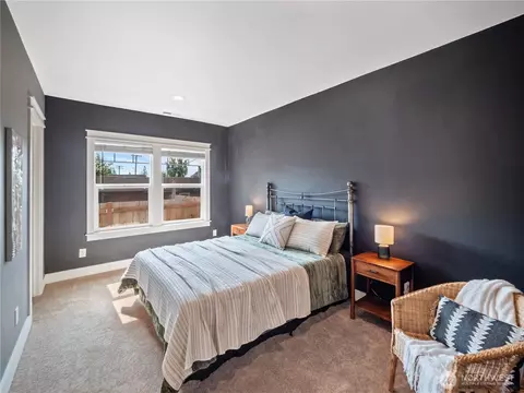 Bedroom - 1637 Marion St, Enumclaw, WA 98022 photo 1 of 8
