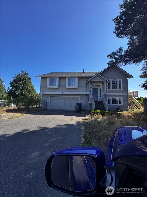 18125 40th Ave W, Lynnwood, WA 98037