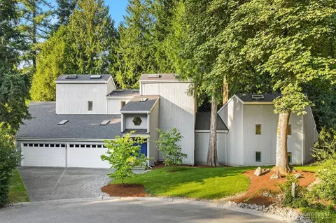 2449 209th Pl NE, Sammamish, WA 98074