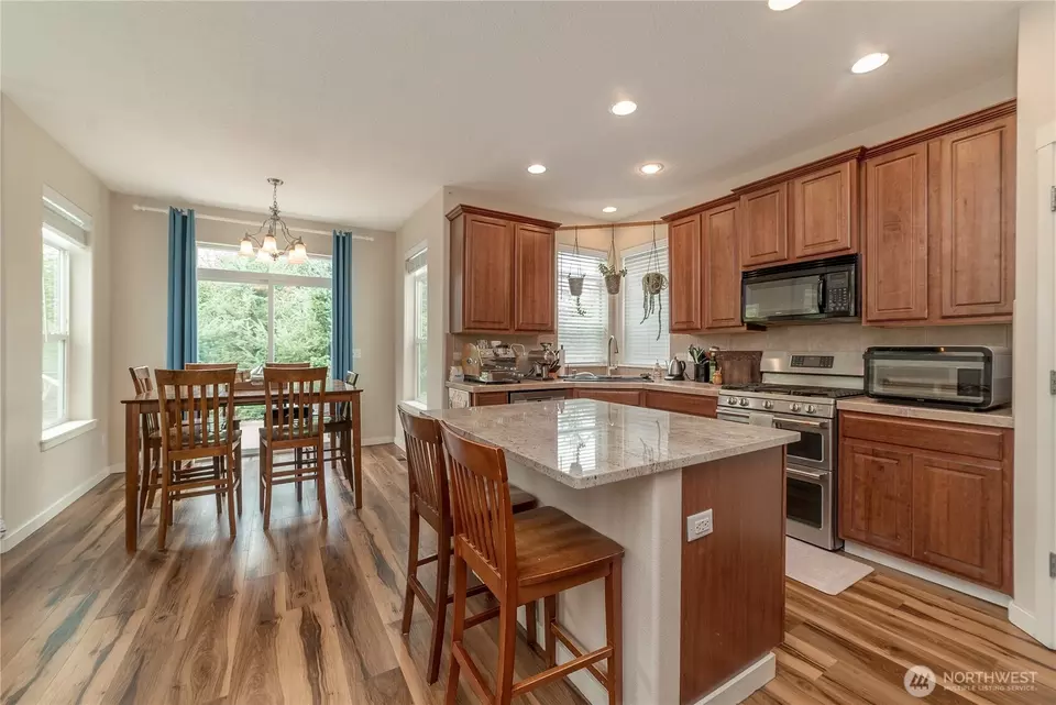 Kitchen - 5314 NE 53rd Ct, Vancouver, WA 98661 photo 4 of 4