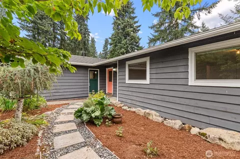 232 144th St SE, Everett, WA 98208