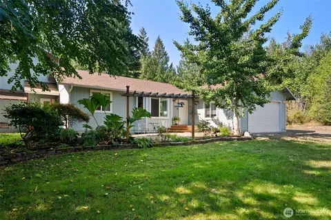 251 Dena Ln, Chimacum, WA 98325