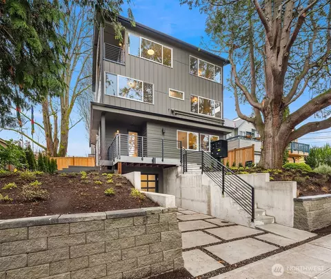 8823 Ashworth Ave N, Seattle, WA 98103