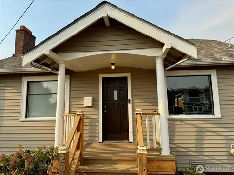 Exterior - 2025 Neilsen Ave, Enumclaw, WA 98022 photo 2 of 12