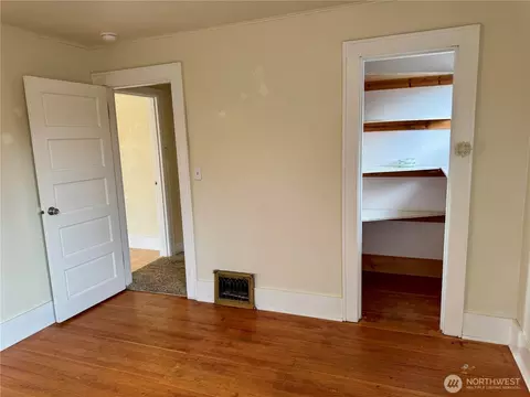 Bedroom - 2025 Neilsen Ave, Enumclaw, WA 98022 photo 1 of 2