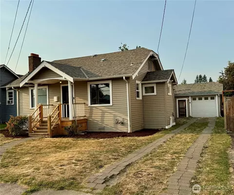 2025 Neilsen Ave, Enumclaw, WA 98022