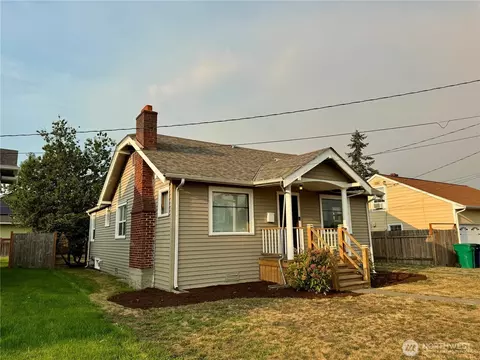 Exterior - 2025 Neilsen Ave, Enumclaw, WA 98022 photo 12 of 12