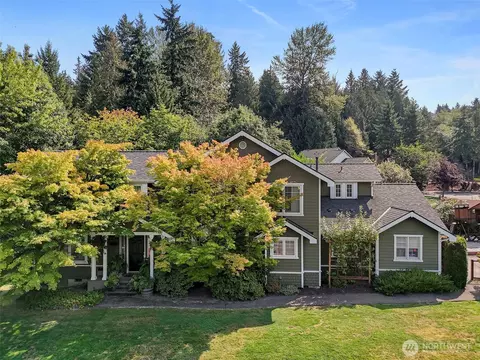 1835 Brookmonte Dr SE, Puyallup, WA 98372