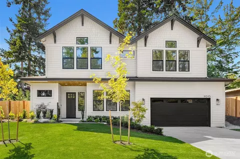 1015 165th Pl NE, Bellevue, WA 98008
