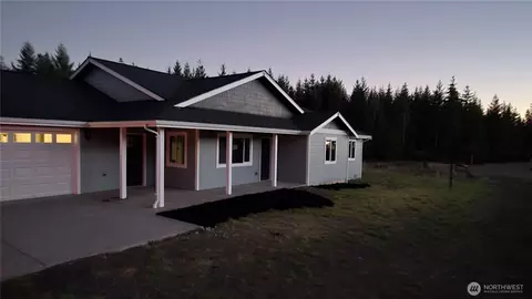 Exterior - 400 E Mclane Cove Dr, Grapeview, WA 98546 photo 12 of 12